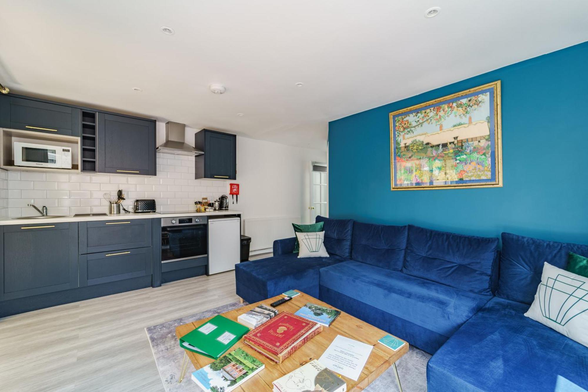 Emerald Stays Uk At The Adelphi Stratford-upon-Avon Room photo