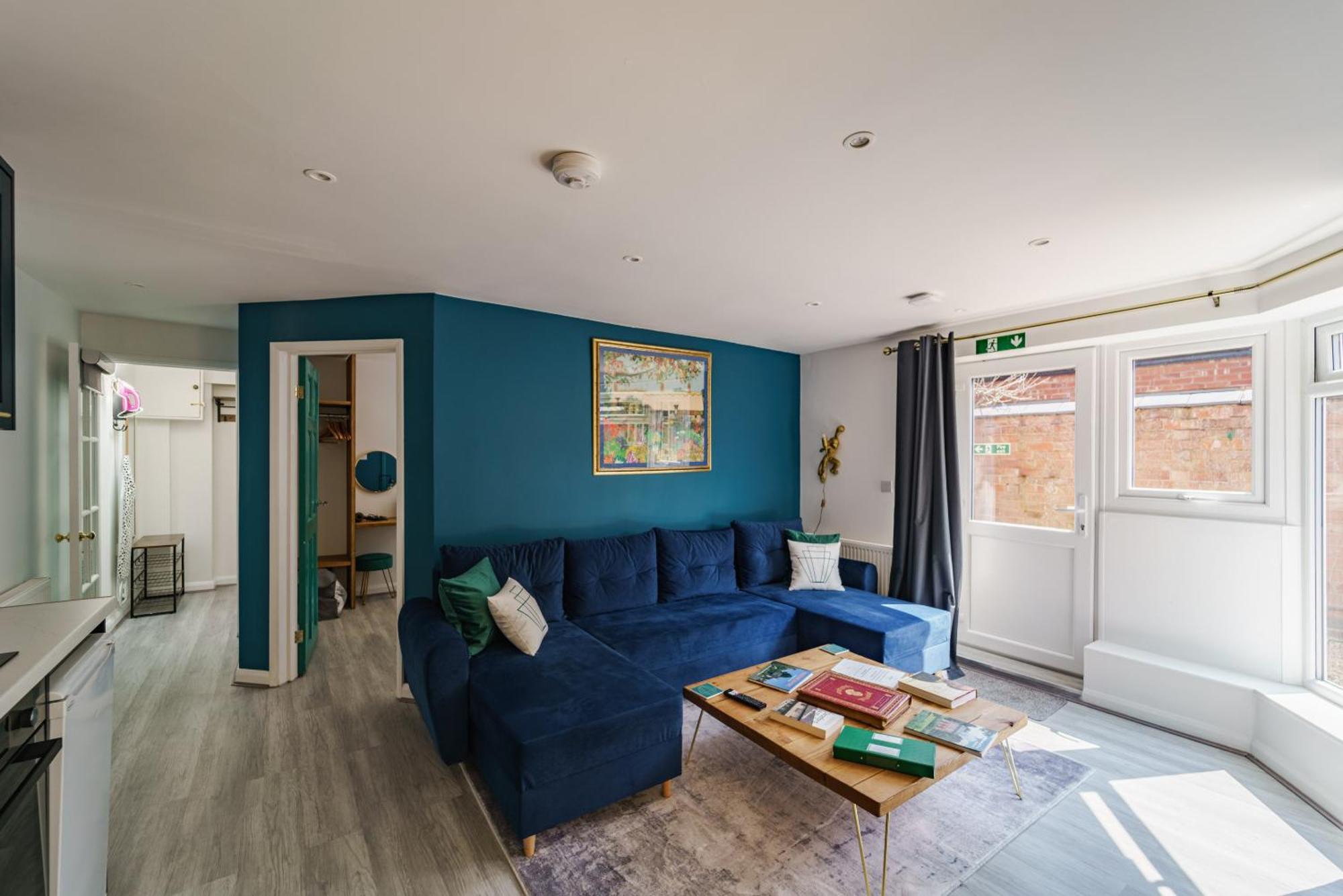 Emerald Stays Uk At The Adelphi Stratford-upon-Avon Room photo