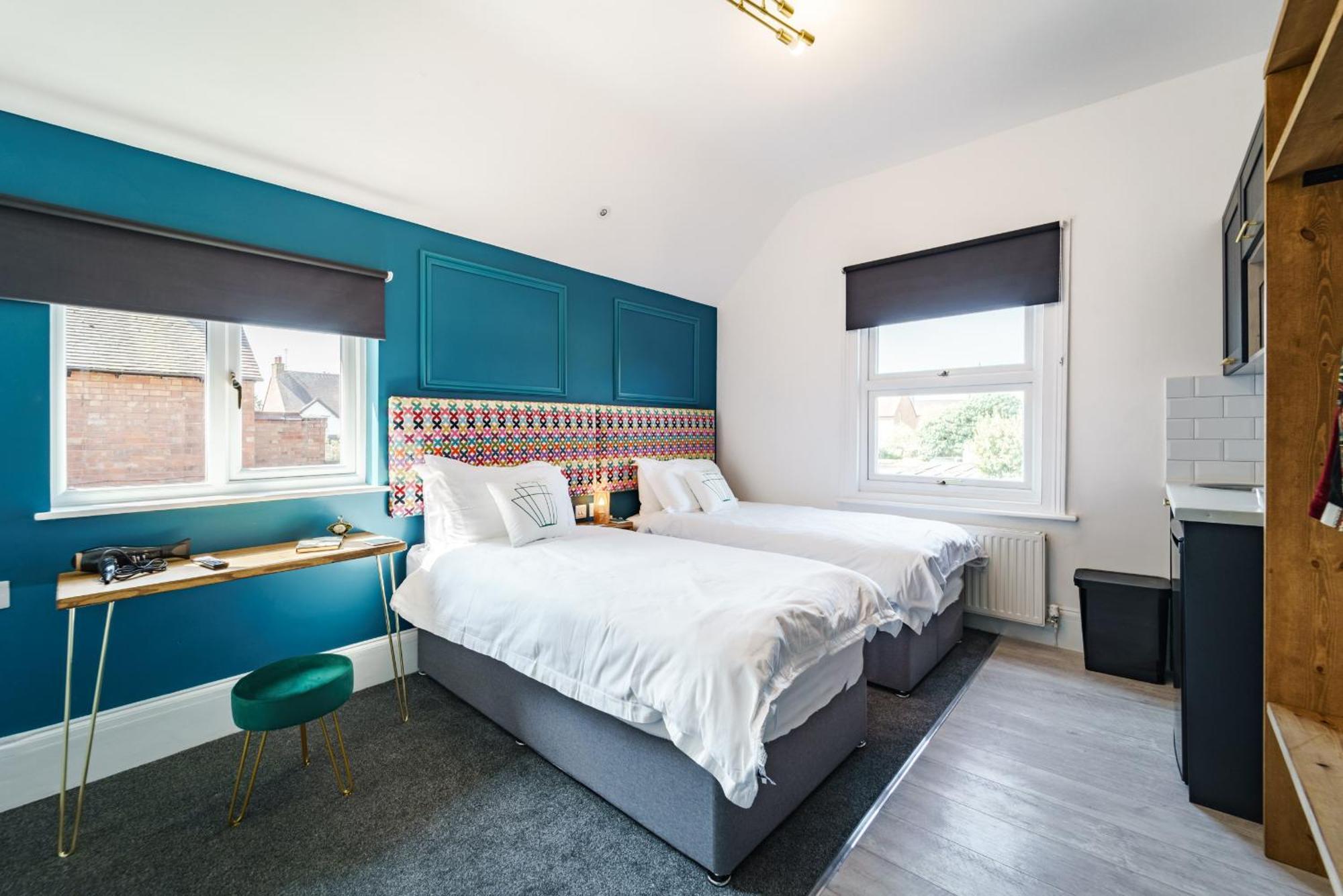 Emerald Stays Uk At The Adelphi Stratford-upon-Avon Room photo
