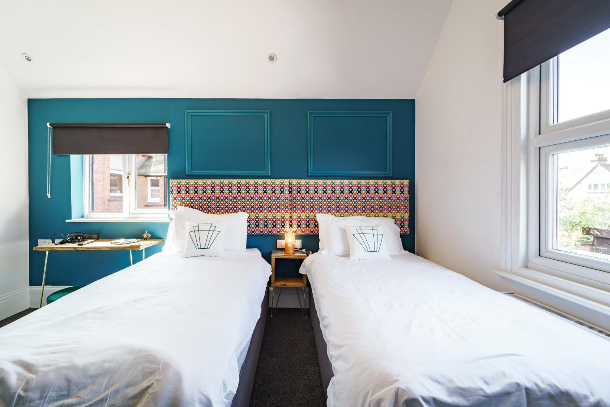 Emerald Stays Uk At The Adelphi Stratford-upon-Avon Room photo