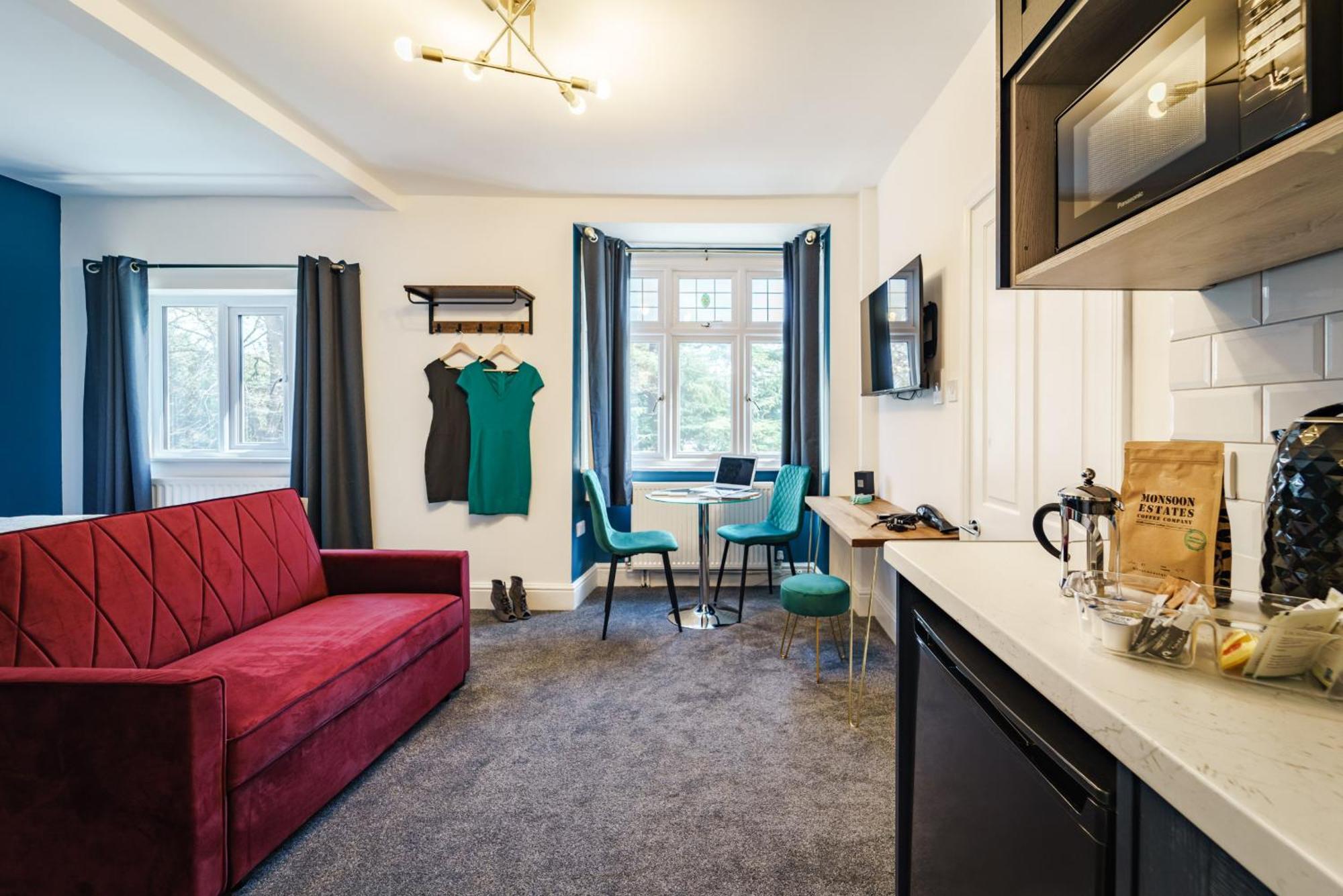 Emerald Stays Uk At The Adelphi Stratford-upon-Avon Room photo