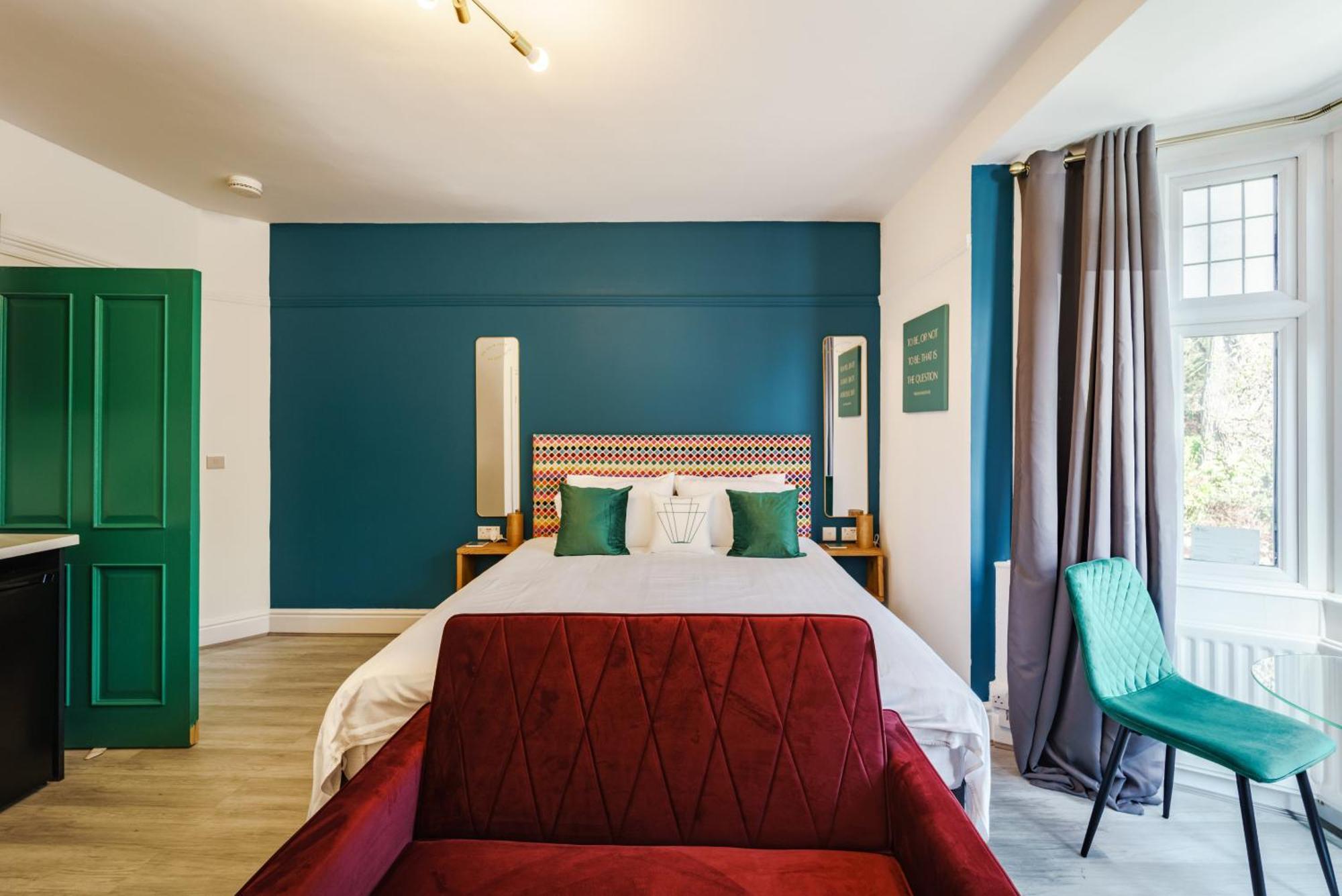 Emerald Stays Uk At The Adelphi Stratford-upon-Avon Room photo