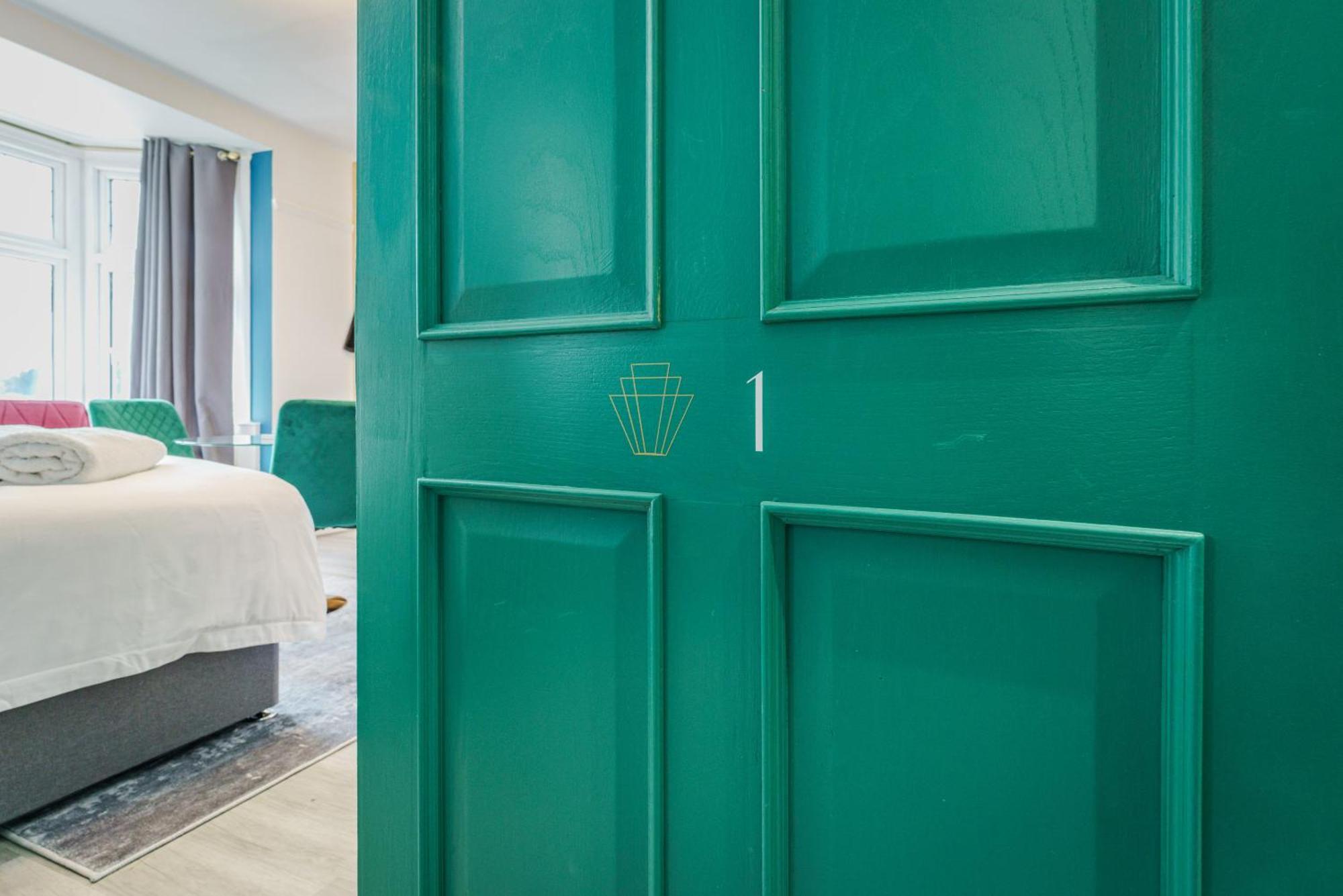 Emerald Stays Uk At The Adelphi Stratford-upon-Avon Room photo