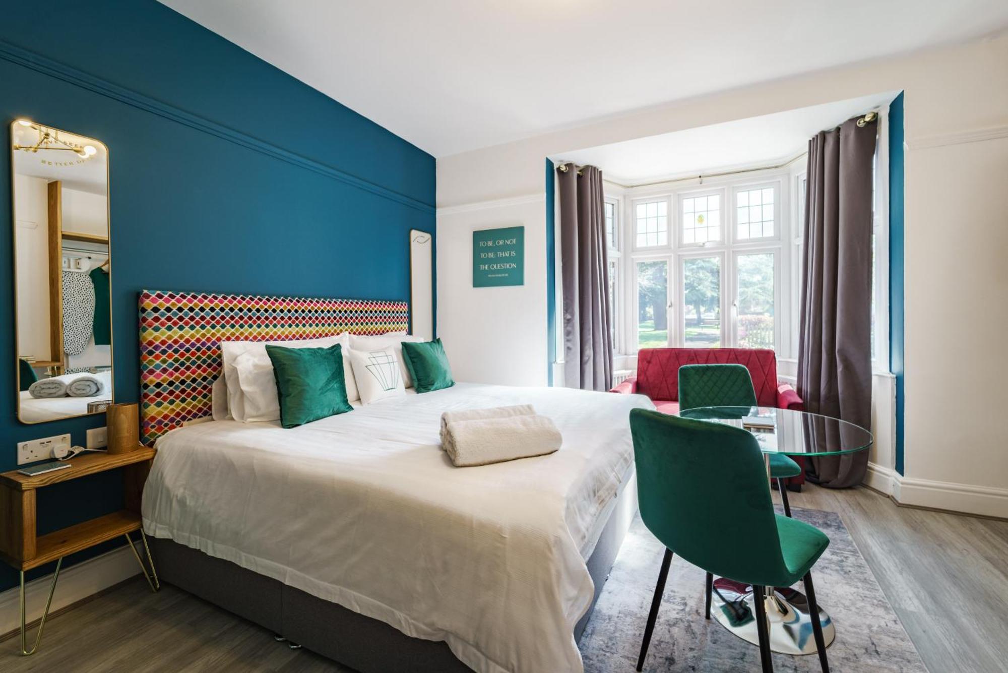 Emerald Stays Uk At The Adelphi Stratford-upon-Avon Room photo