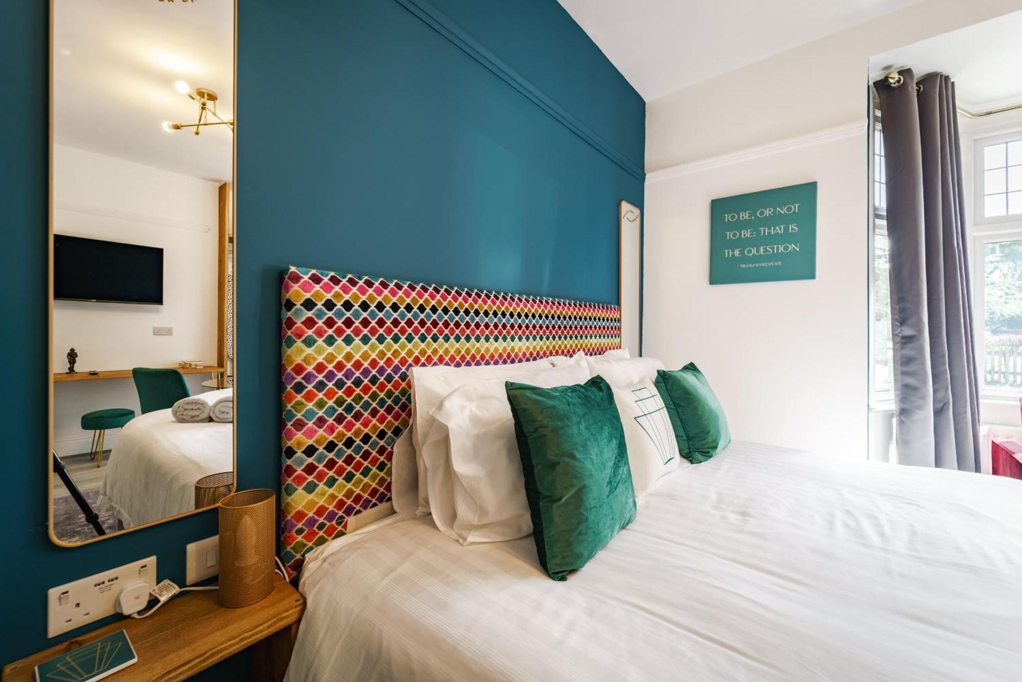 Emerald Stays Uk At The Adelphi Stratford-upon-Avon Room photo