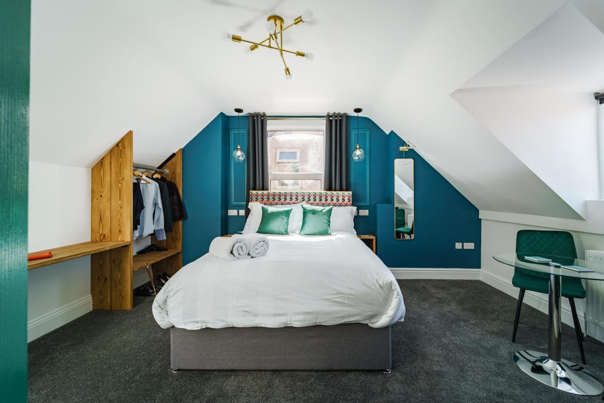 Emerald Stays Uk At The Adelphi Stratford-upon-Avon Room photo